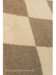 Checkers Rug - Thumbnail - 5