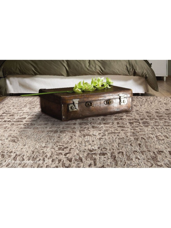 Quatz Gemstone Rug - 3