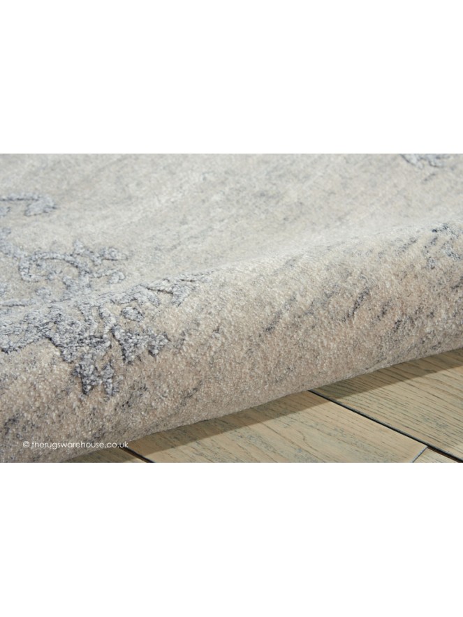 Silk Shadows Ivory Silver Rug - 4